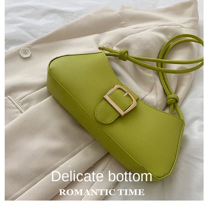 Baguette bag, design minimalista meia-lua, alça curta