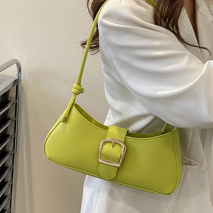 Baguette bag, design minimalista meia-lua, alça curta