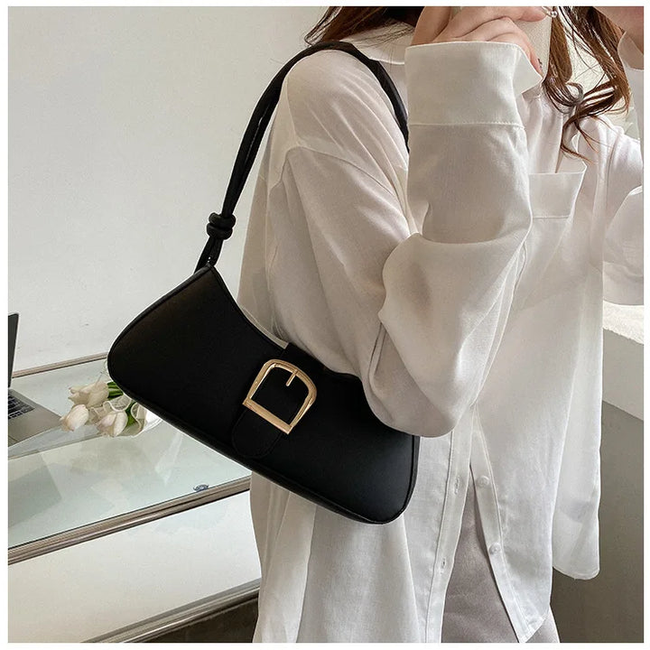 Baguette bag, design minimalista meia-lua, alça curta